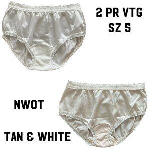 VTG Cotillion 2 PAIR Sz 5 panties Tan & White lace trim Nylon Cotton gusset NWOT